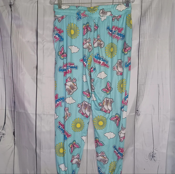Briefly stated pajama rollerskate pants - Picture 4 of 6